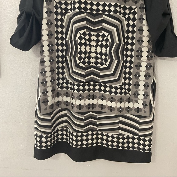 BCBGMaxAzria Elisa black comb shift dress with geometric pattern size Small - Picture 2 of 12